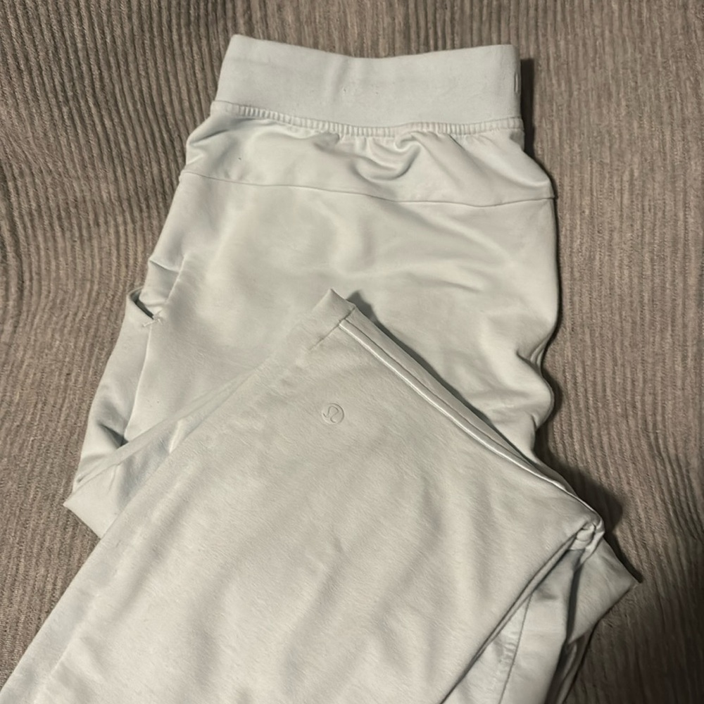Lululemon ABC Jogger, US Men’s size M, Light Blue, great Condition